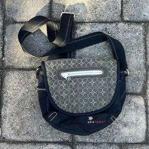 Sherpani Handbag - quilted front flap. Black & Cream